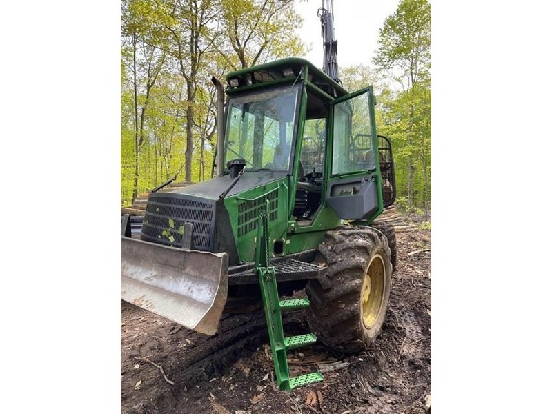 2006 John Deere 1010D Forwarder